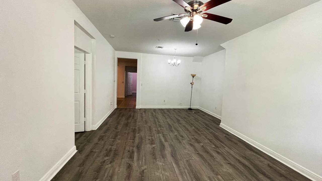 915 147th Avenue - Photo 1