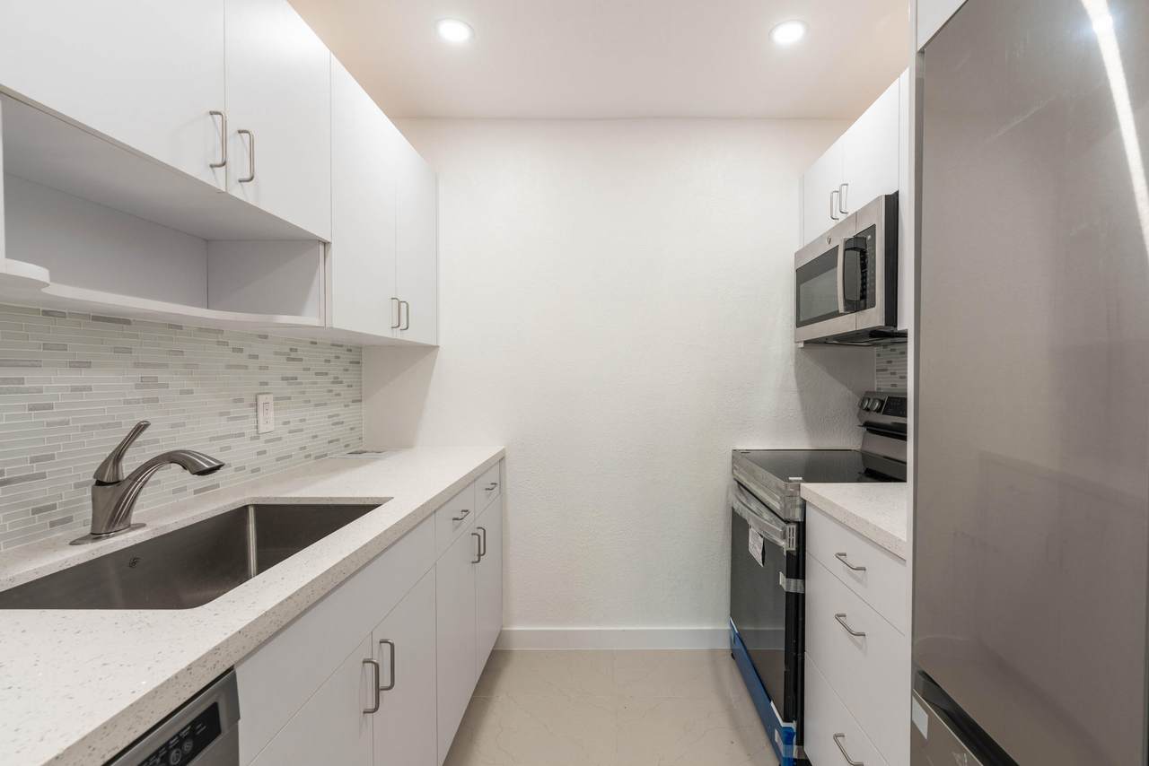 2719 39th Terrace - Photo 1