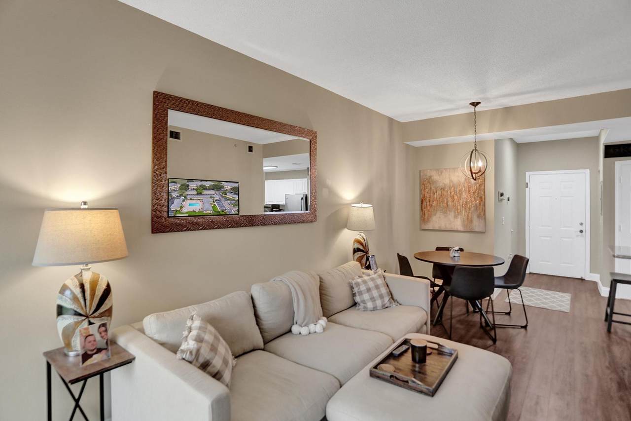 2020 Greenview Shores Boulevard - Photo 1