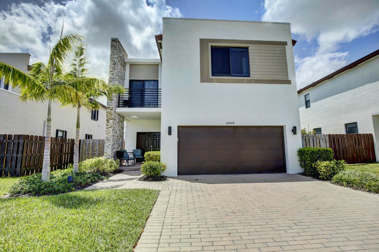20864 2nd Court - Photo 1