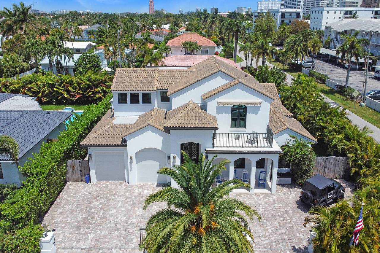 899 Malaga Drive - Photo 1