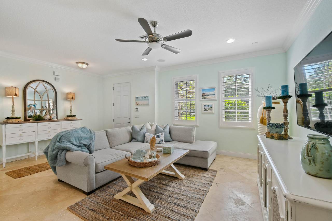 178 Lismore Lane - Photo 1