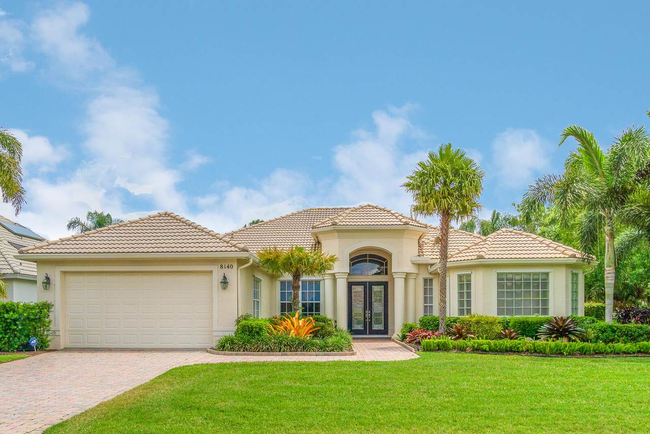 8140 Links Way - Photo 1