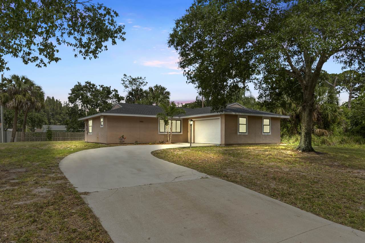 5810 Shannon Drive - Photo 1
