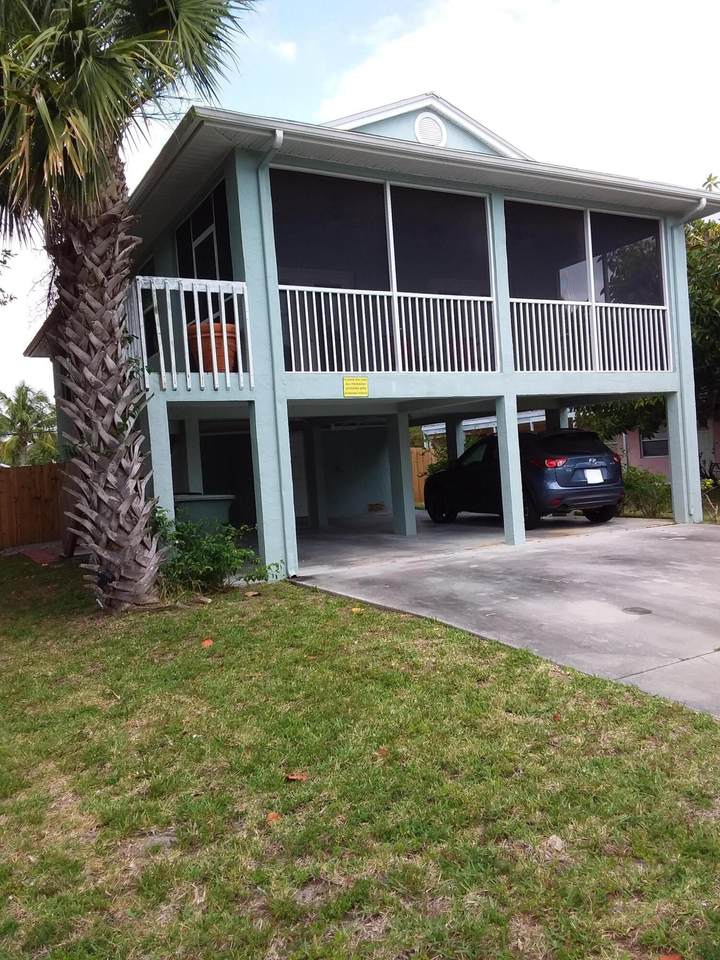 323 Hernando Street - Photo 1