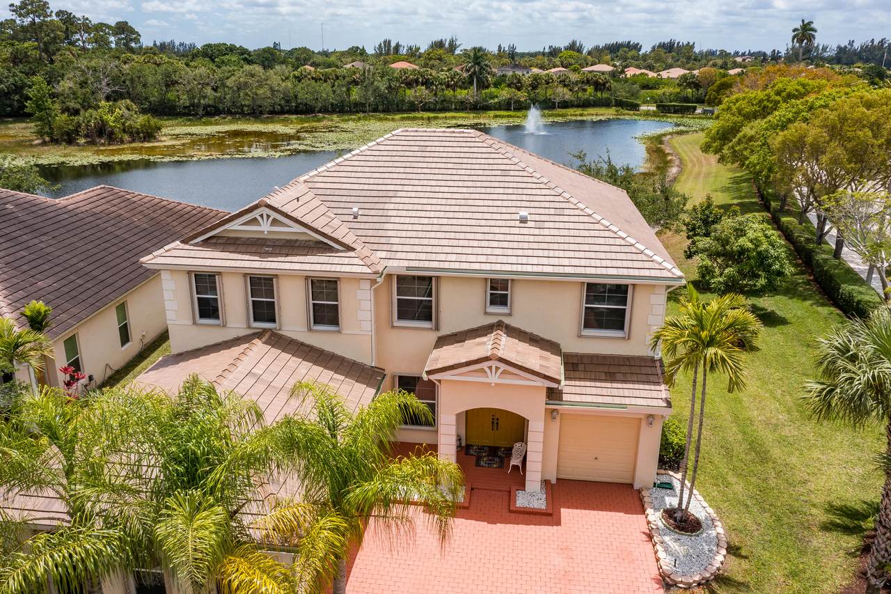 465 Saint Emma Drive - Photo 1
