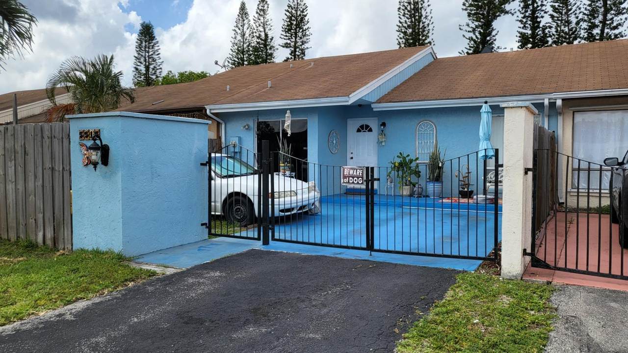 5515 Biscayne Drive - Photo 1