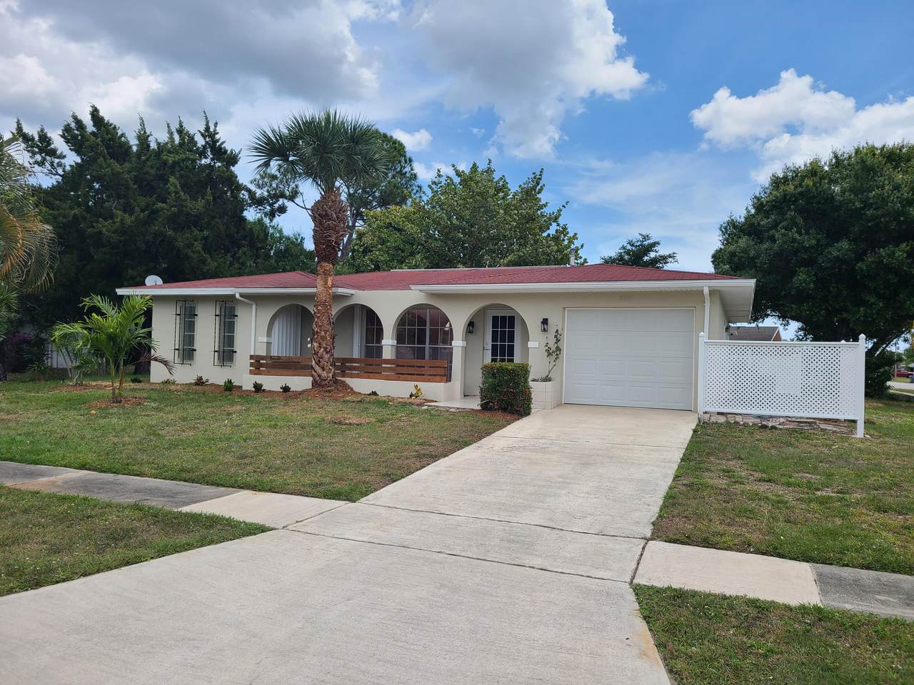 895 Festivo Court - Photo 1
