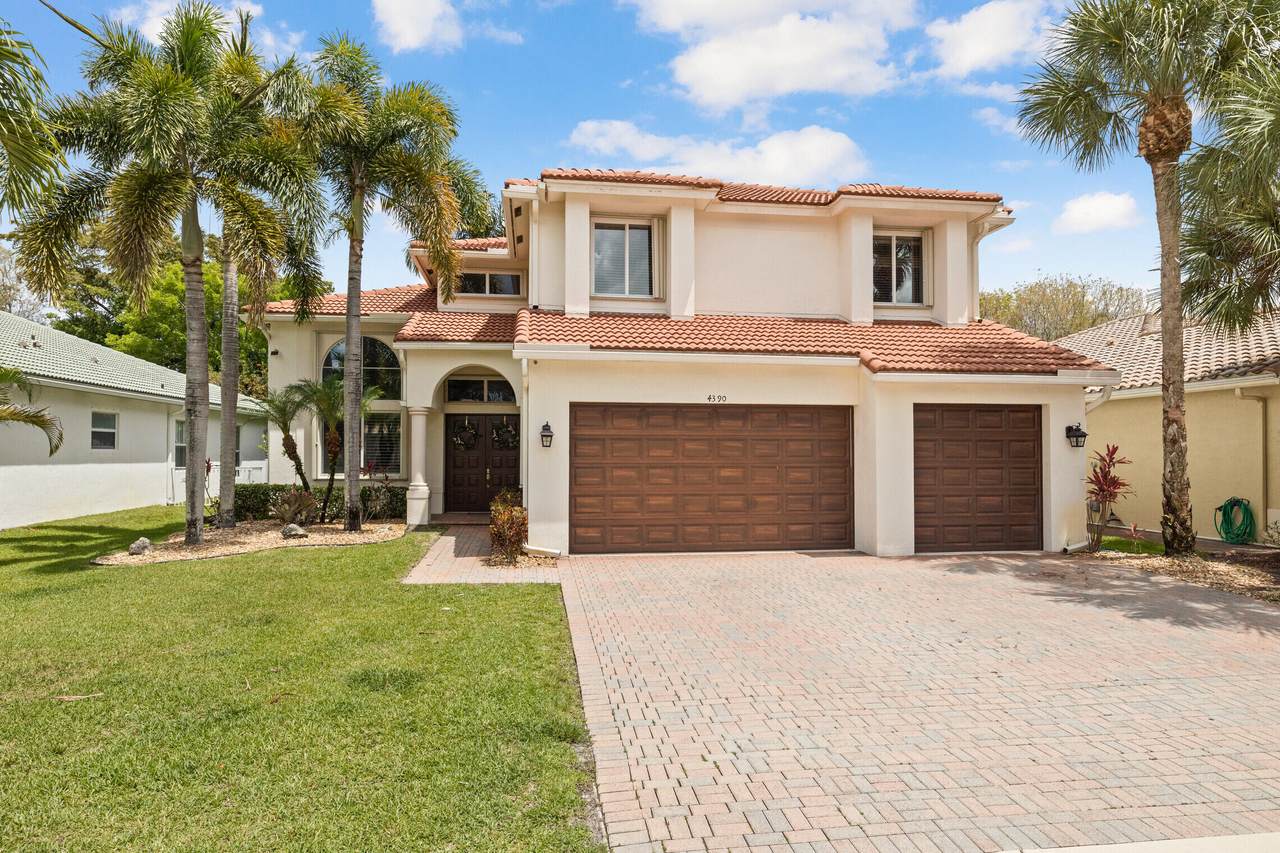 4390 Mariners Cove Drive - Photo 1