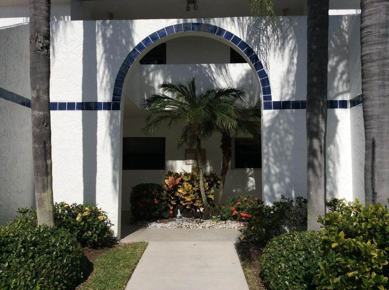 6021 Landing Way - Photo 1