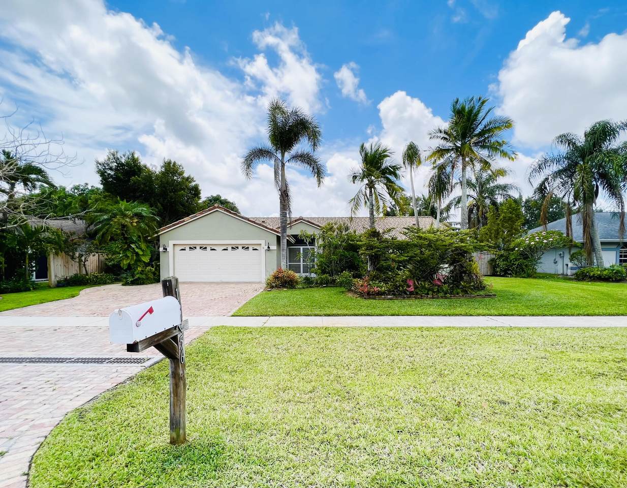 13756 Sheffield Street - Photo 1
