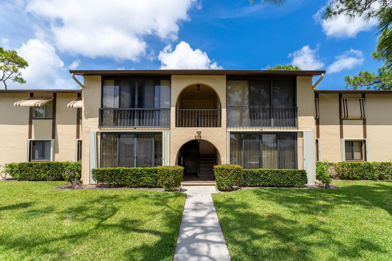 208 Pine Hov Circle - Photo 1
