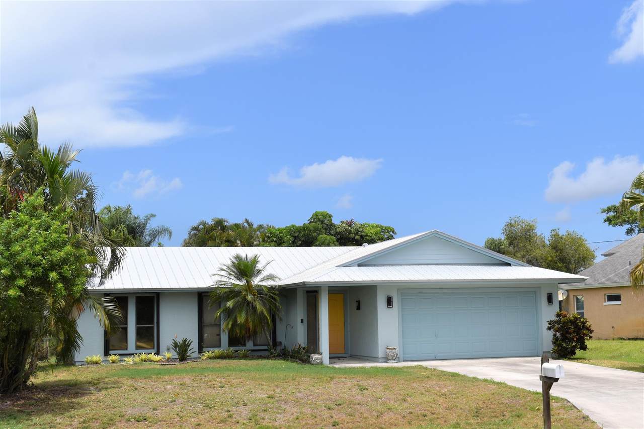 425 Aster Road - Photo 1