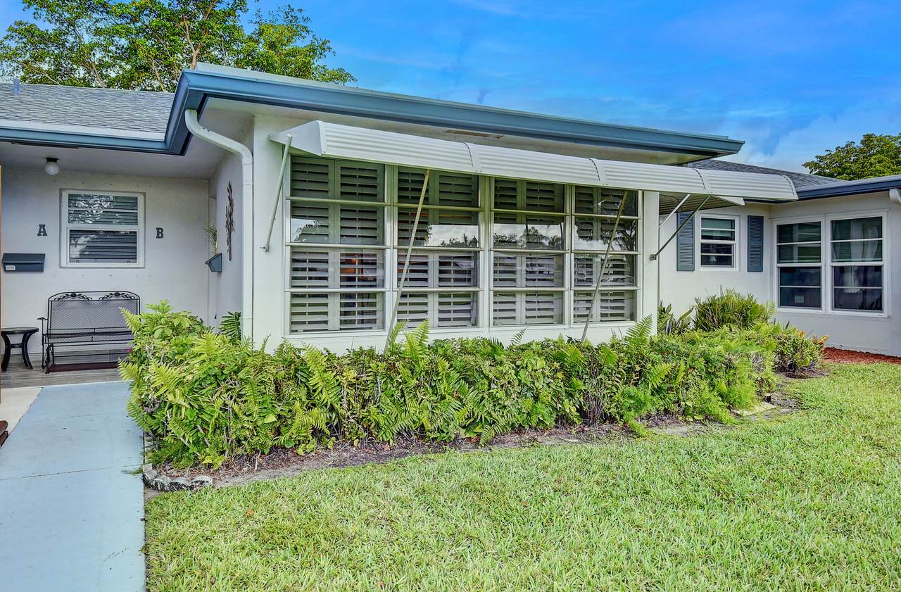 1075 Circle Drive - Photo 1