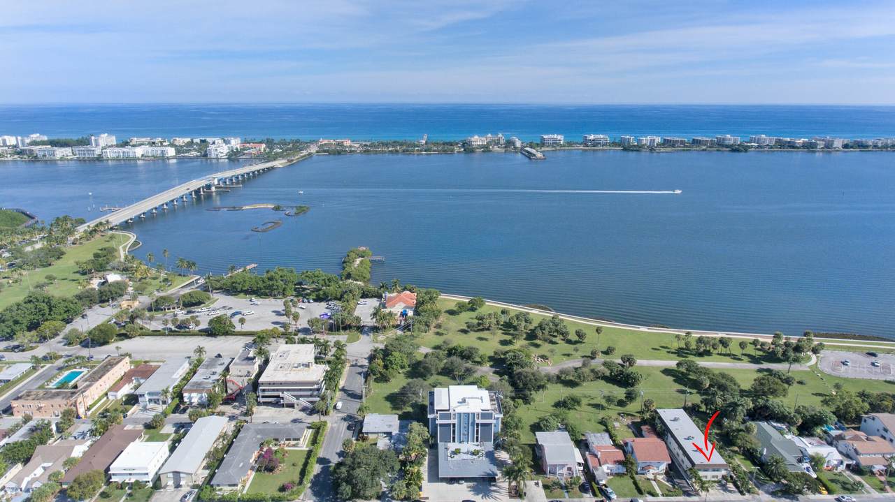 230 Lakeside Drive - Photo 1