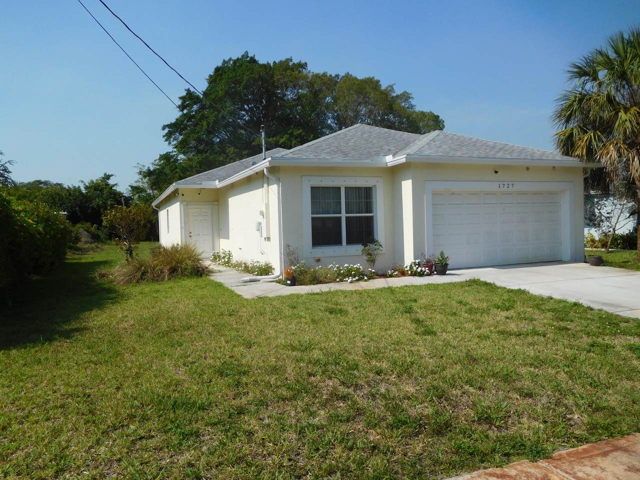 1729 11th Avenue - Photo 1