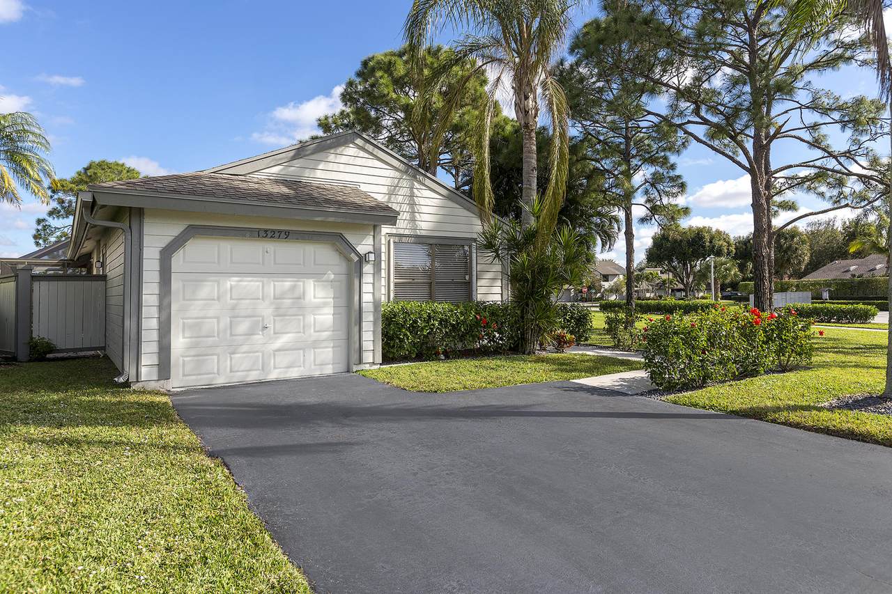 13279 Bedford Mews Court - Photo 1