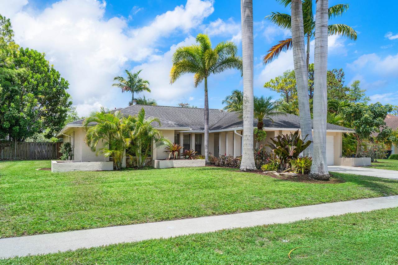 13892 Ishnala Circle - Photo 1