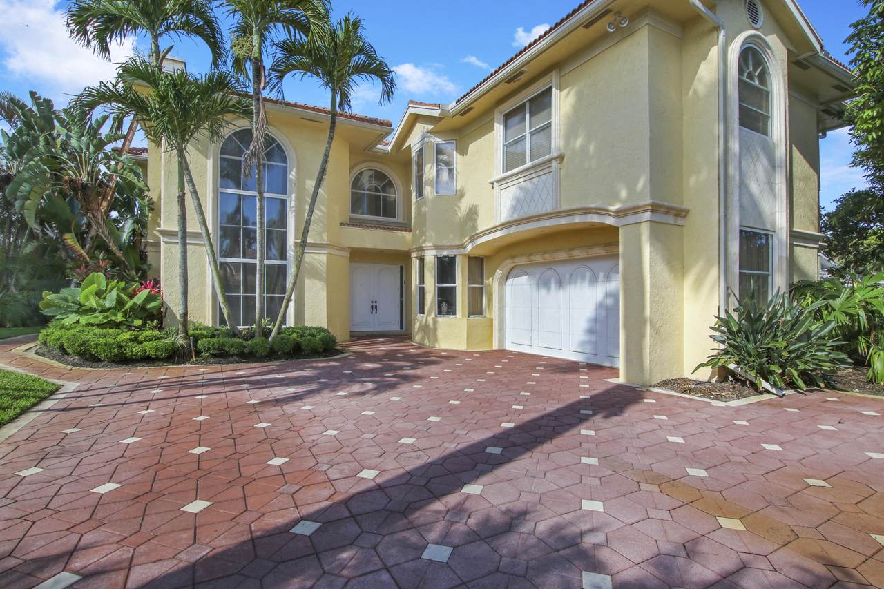 7783 La Corniche Circle - Photo 1
