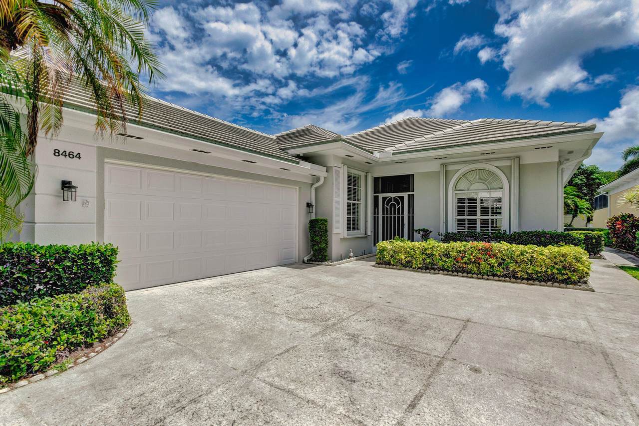 8464 Beaconhill Road - Photo 1