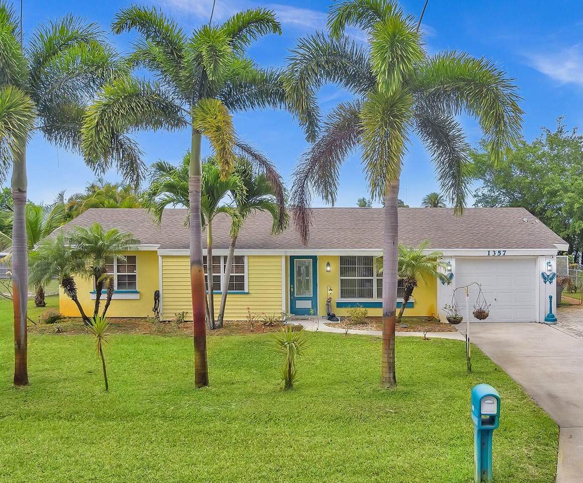 1357 Oakmont Lane - Photo 1