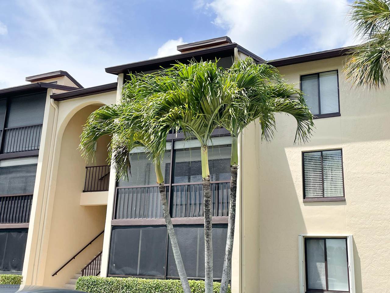 608 Sea Pine Way - Photo 1