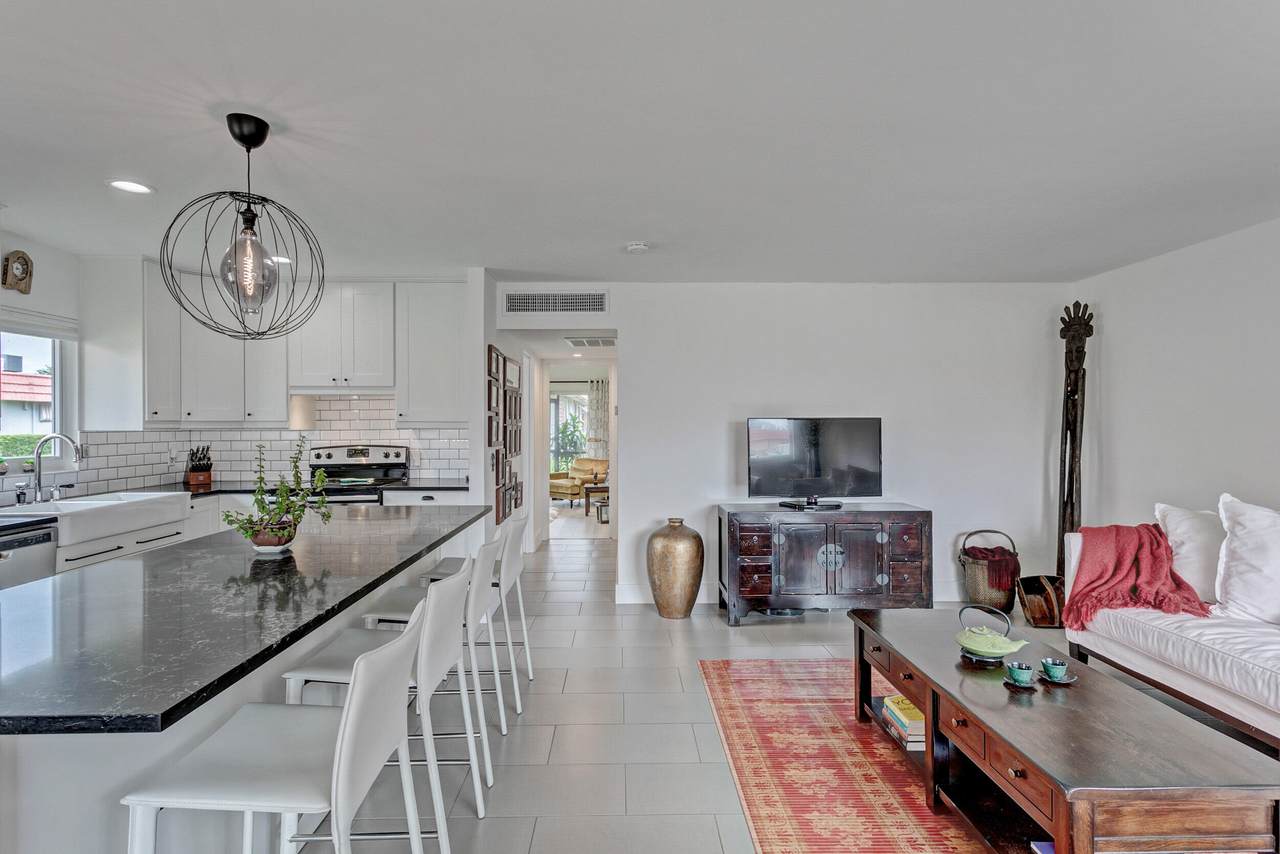 104 Seville D - Photo 1