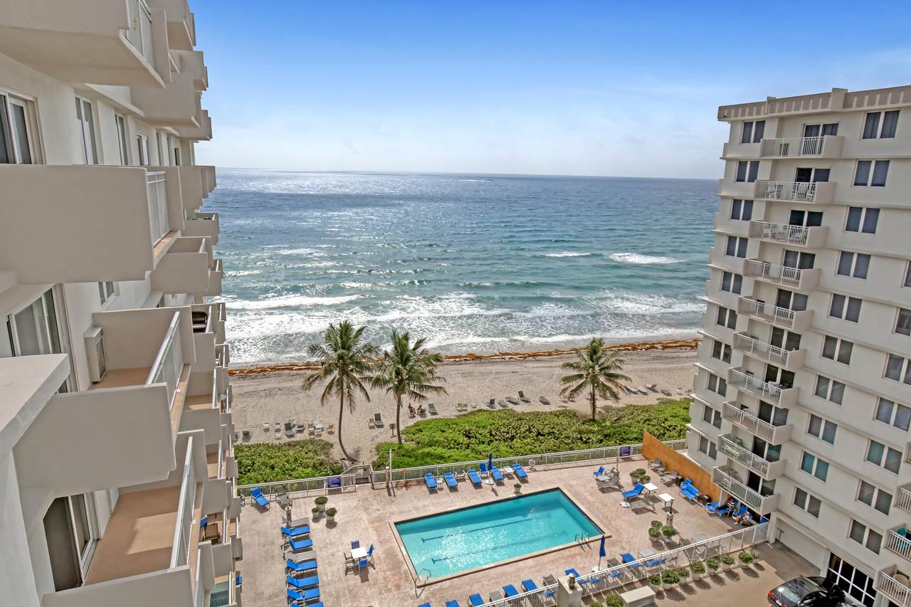 3215 Ocean Boulevard - Photo 1