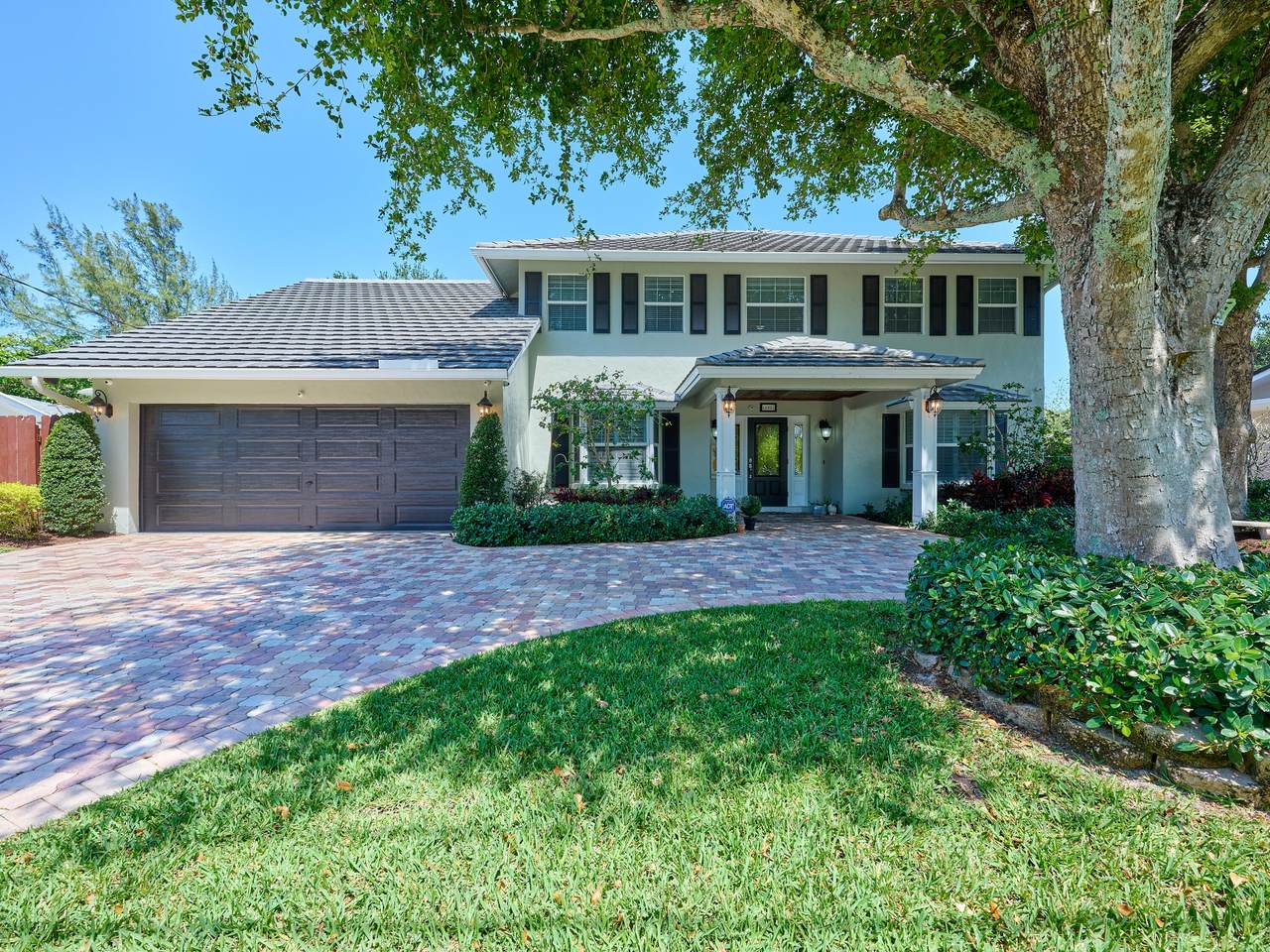 392 Conference Drive - Photo 1