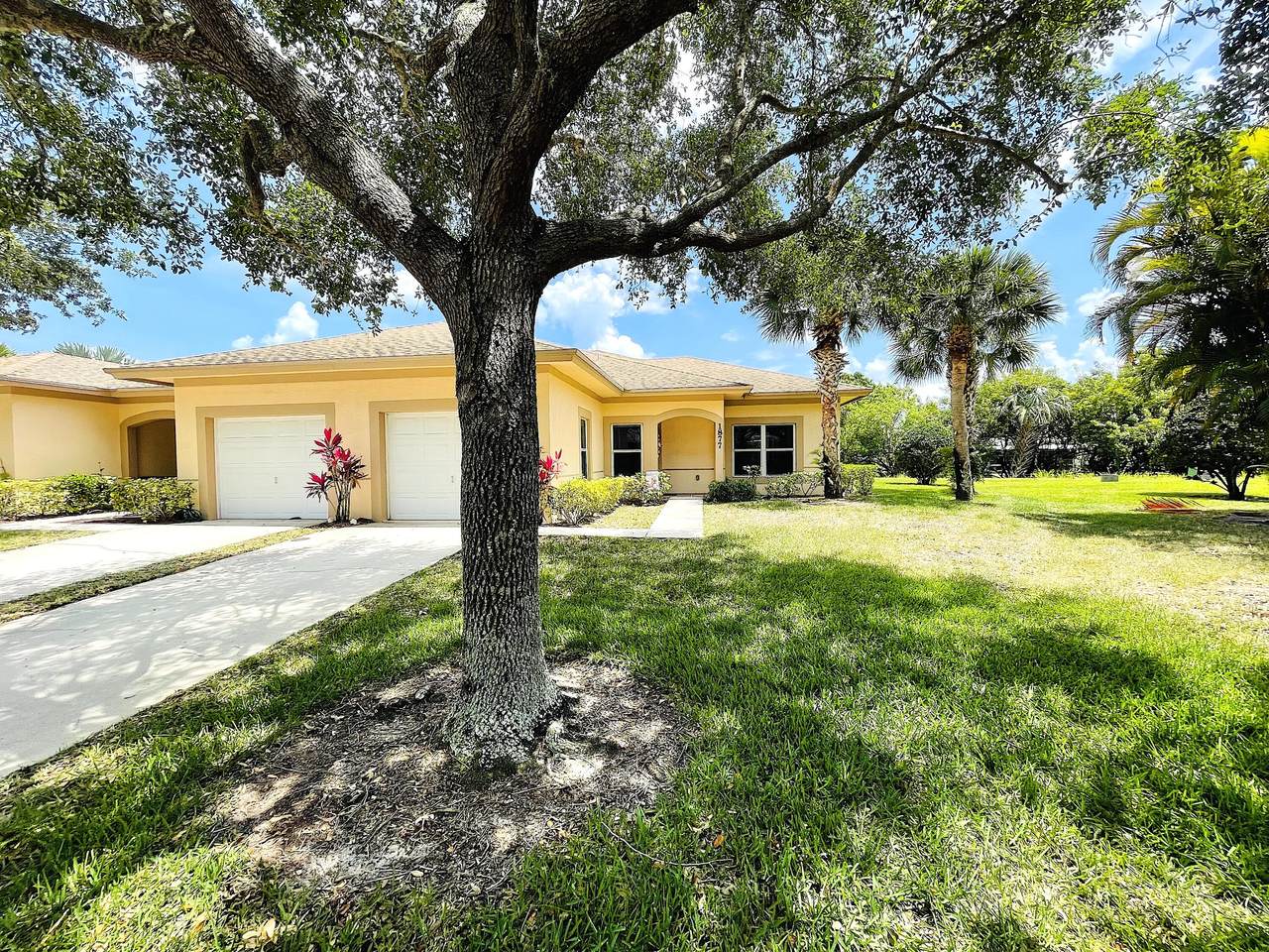 1877 Dovetail Drive - Photo 1