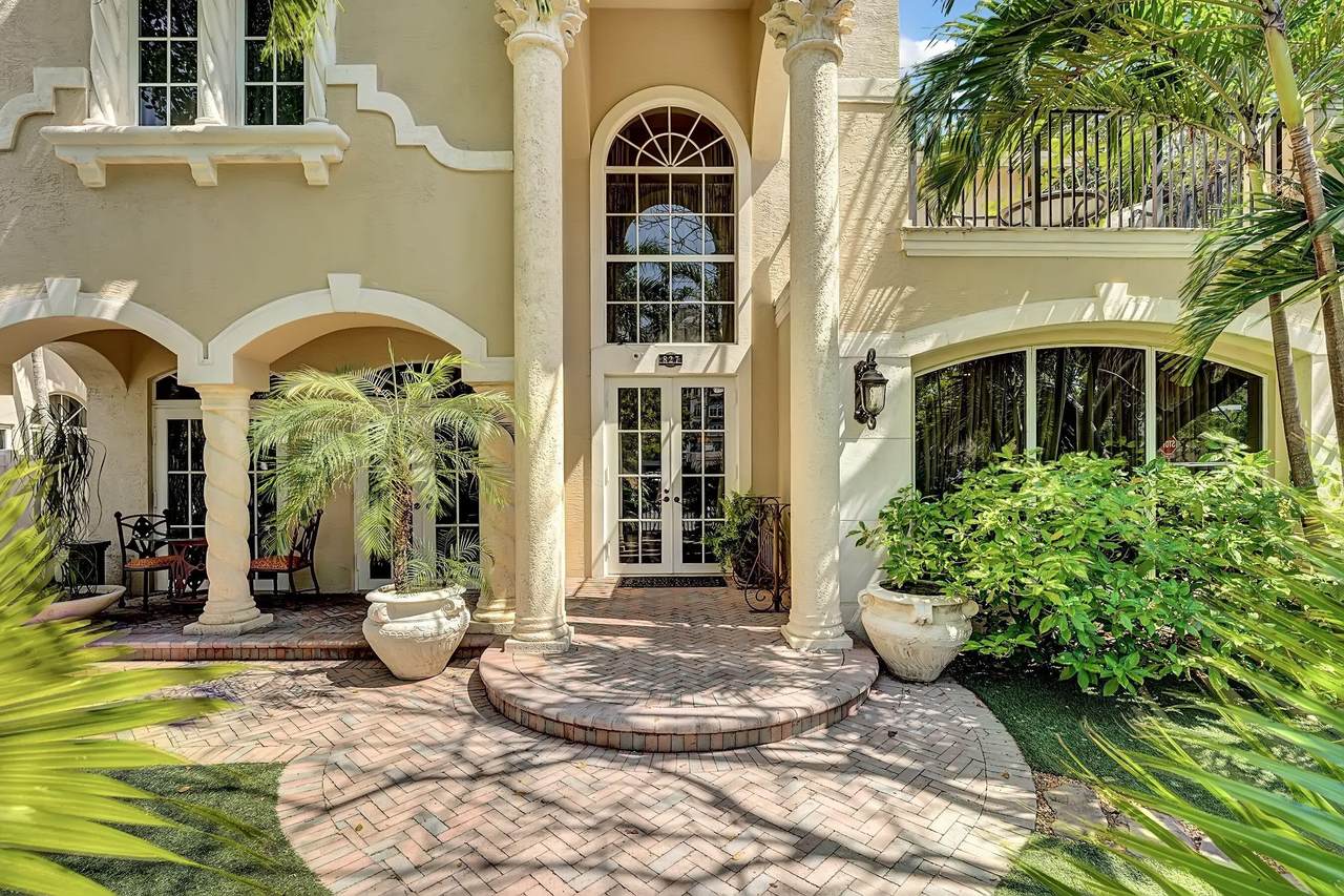 827 2 Court - Photo 1