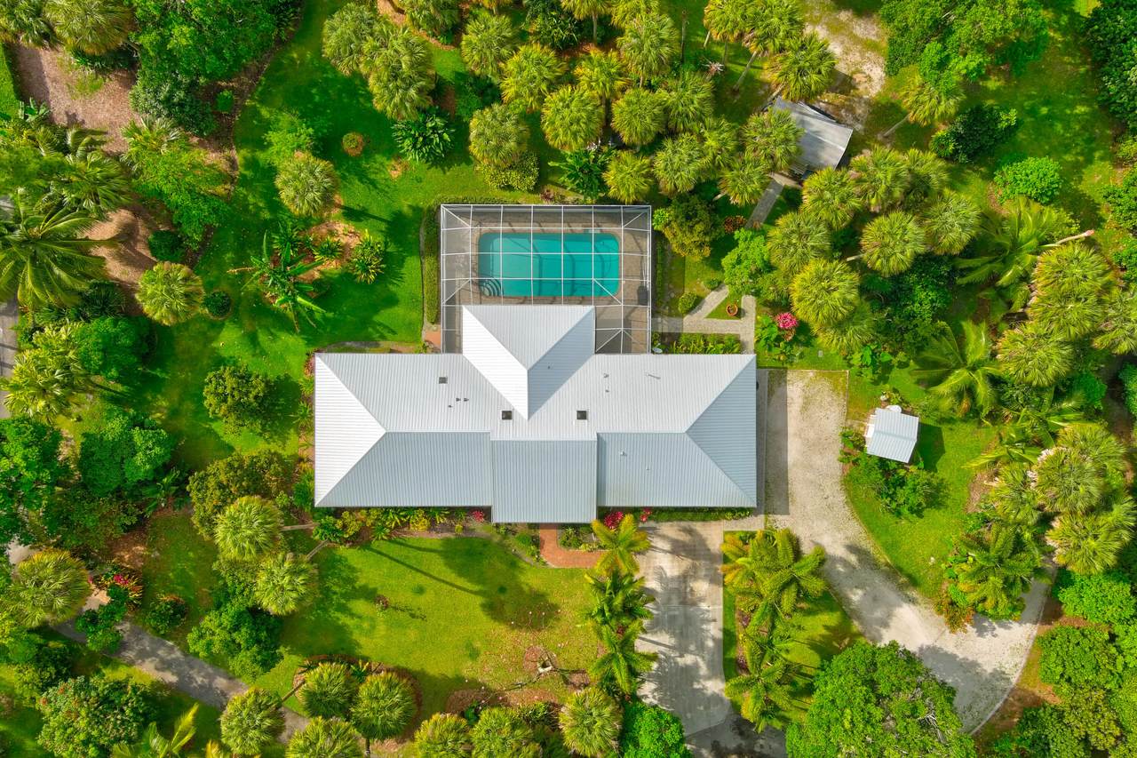 161 Elaine Road - Photo 1