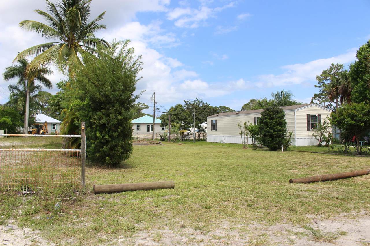 5161 Kingfish Avenue - Photo 1