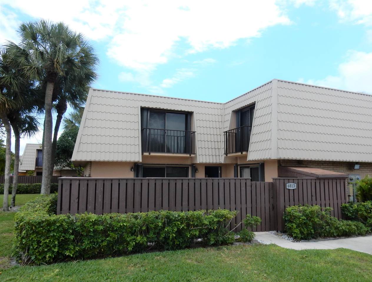 6813 68th Way - Photo 1