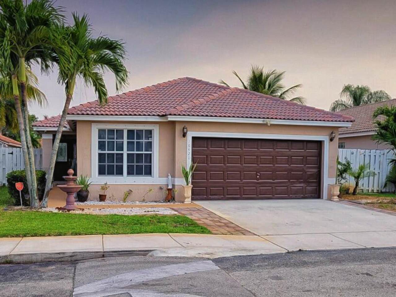 16420 22nd Street - Photo 1