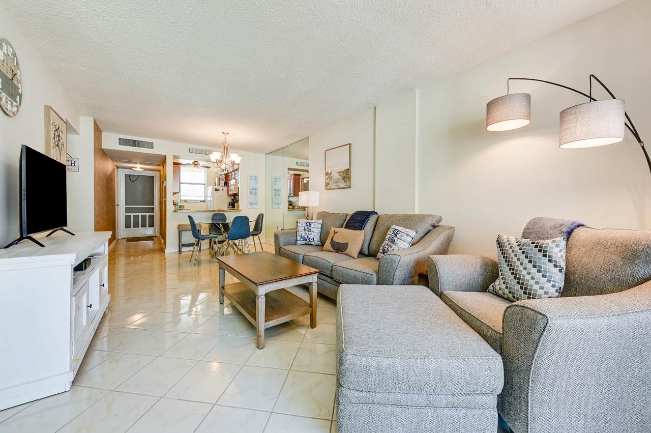 3545 Ocean Boulevard - Photo 1