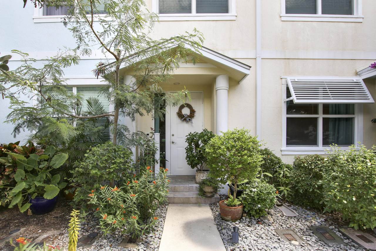 36 23rd Avenue - Photo 1