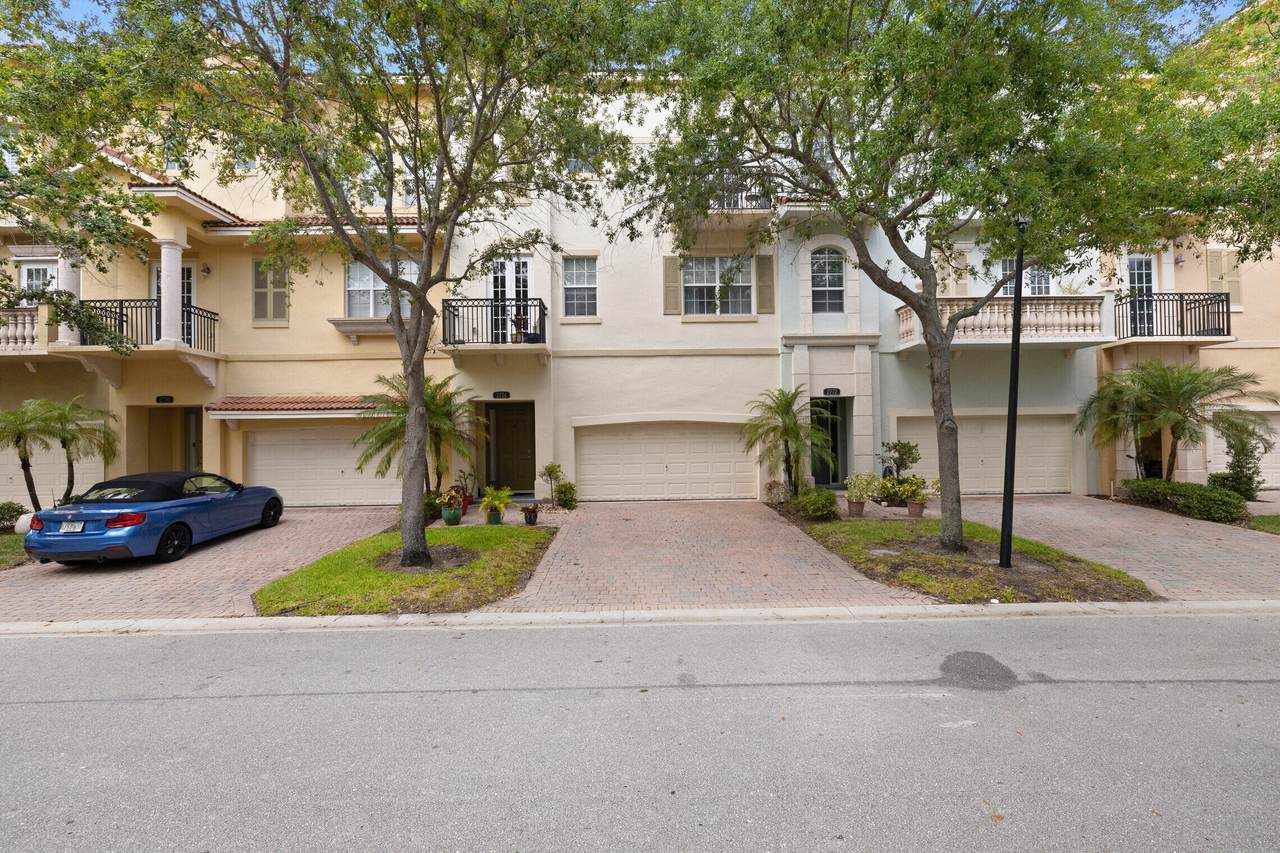 2774 Ravella Way - Photo 1