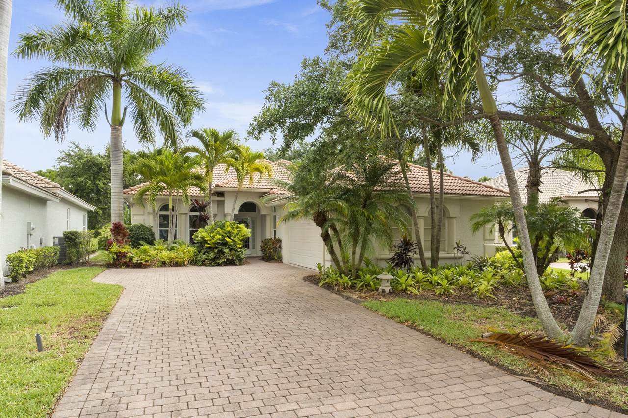 4527 Red Bay Circle - Photo 1