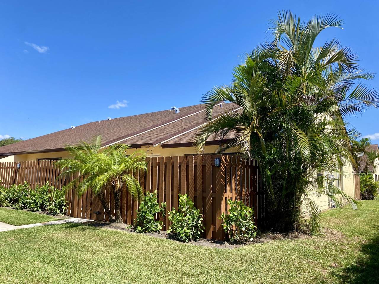 474 Springdale Circle - Photo 1