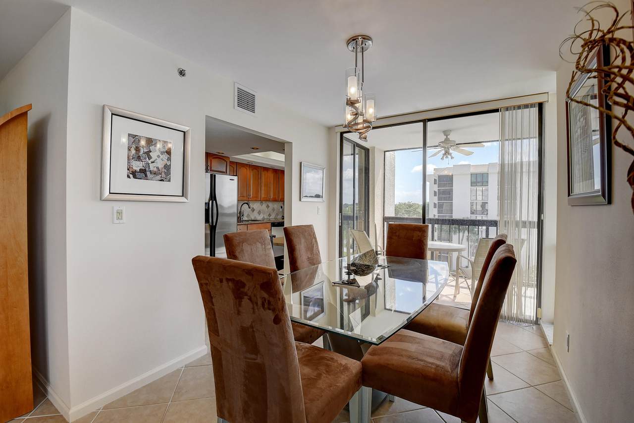 1654 Bridgewood Drive - Photo 1