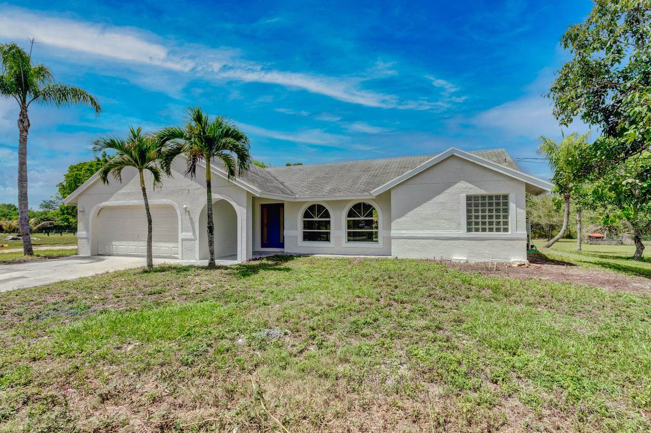 17335 35th Place - Photo 1