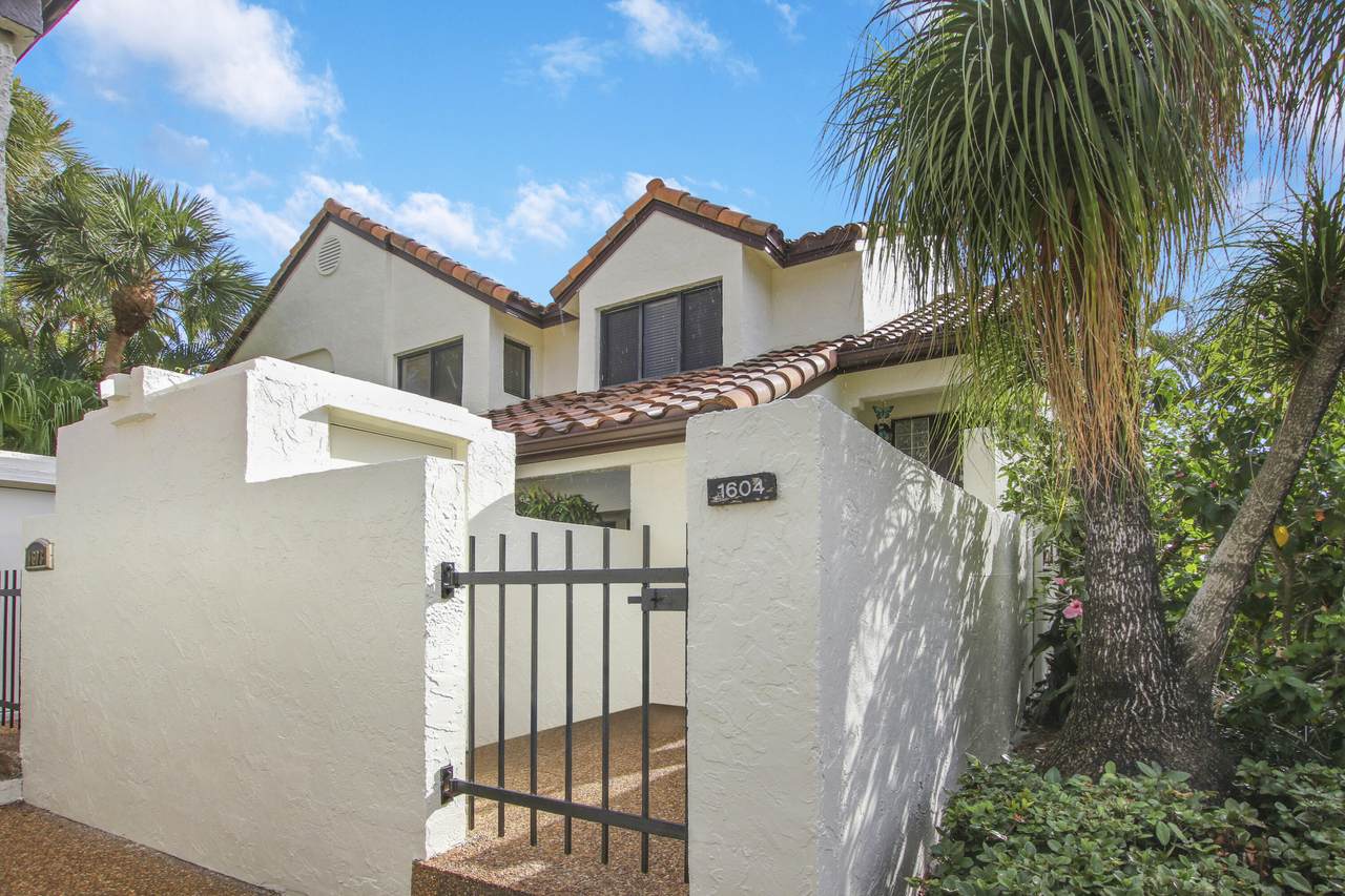 7902 Seville Place - Photo 1