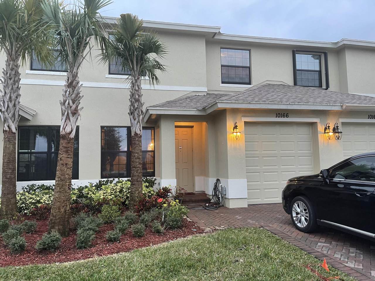 10166 Villa Cir Circle - Photo 1