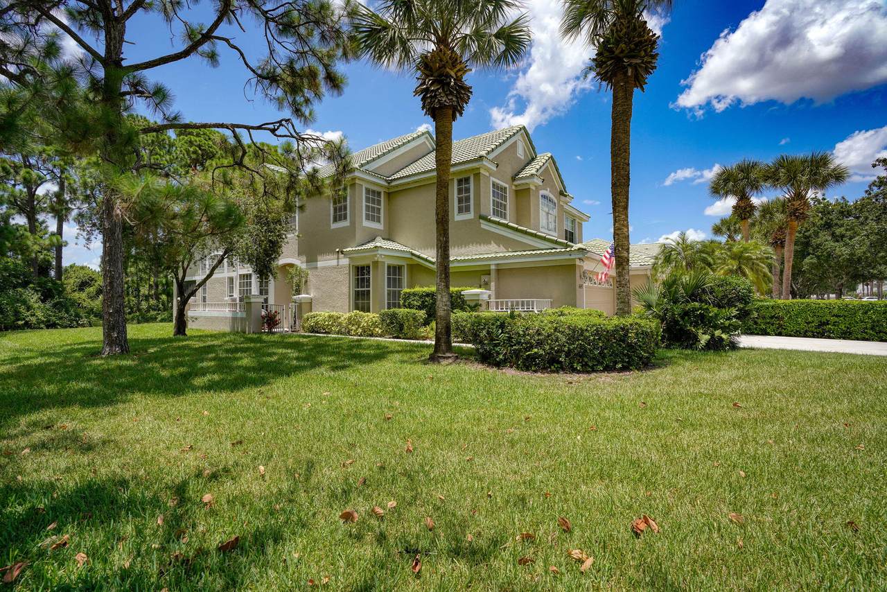 1697 Harbour Isles Circle - Photo 1