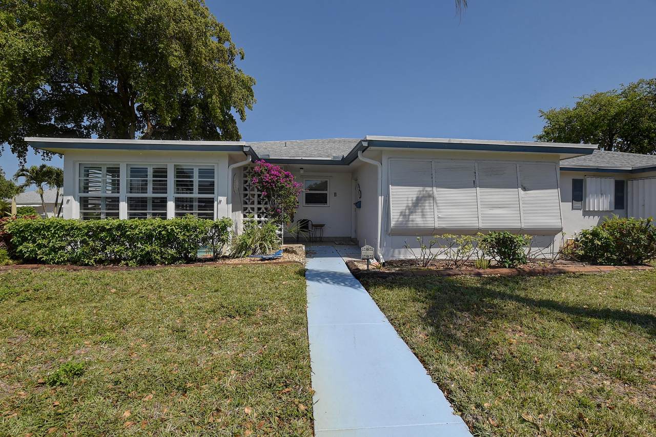 1195 Drive Circle - Photo 1