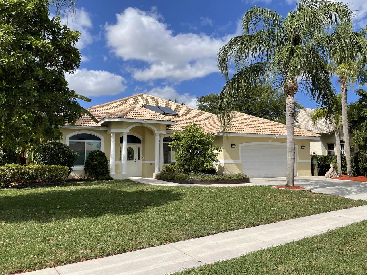 7067 Peninsula Court - Photo 1
