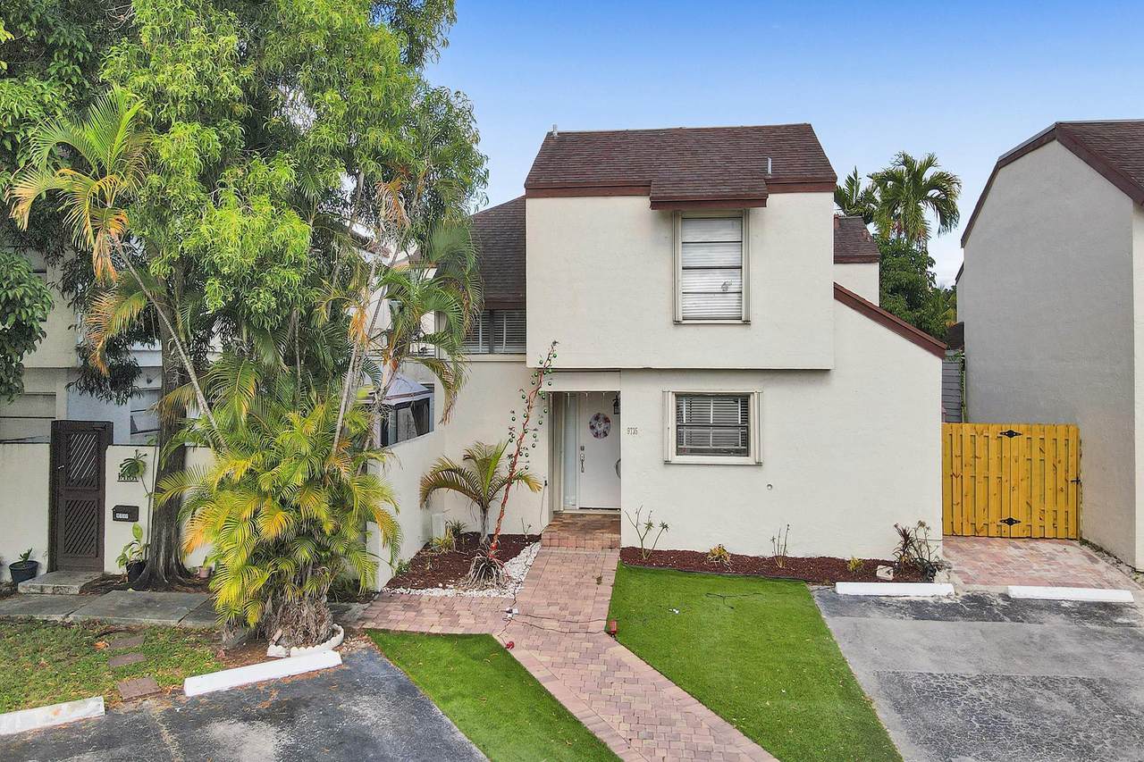 9735 6th Terrace - Photo 1