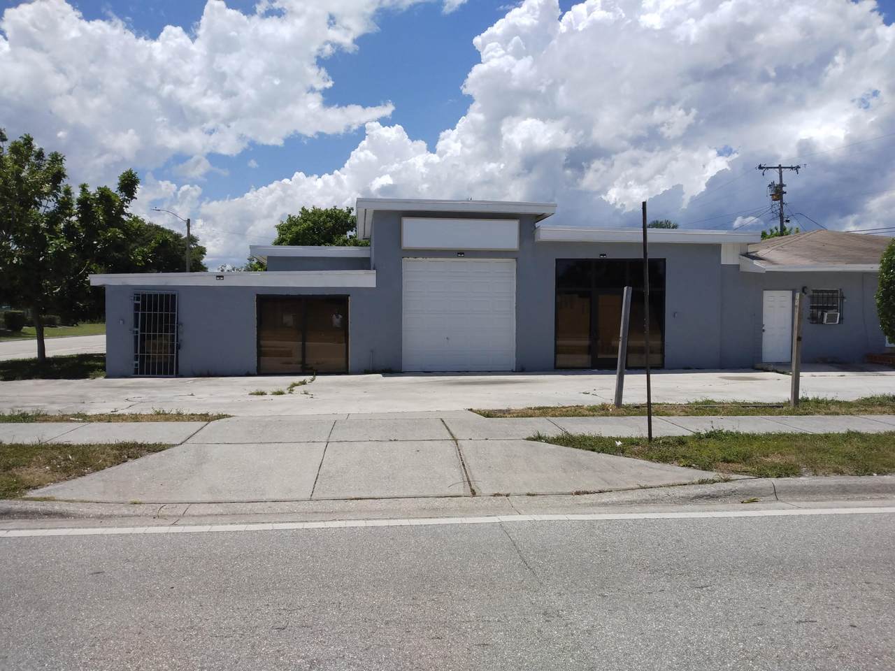 1201 Avenue U - Photo 1