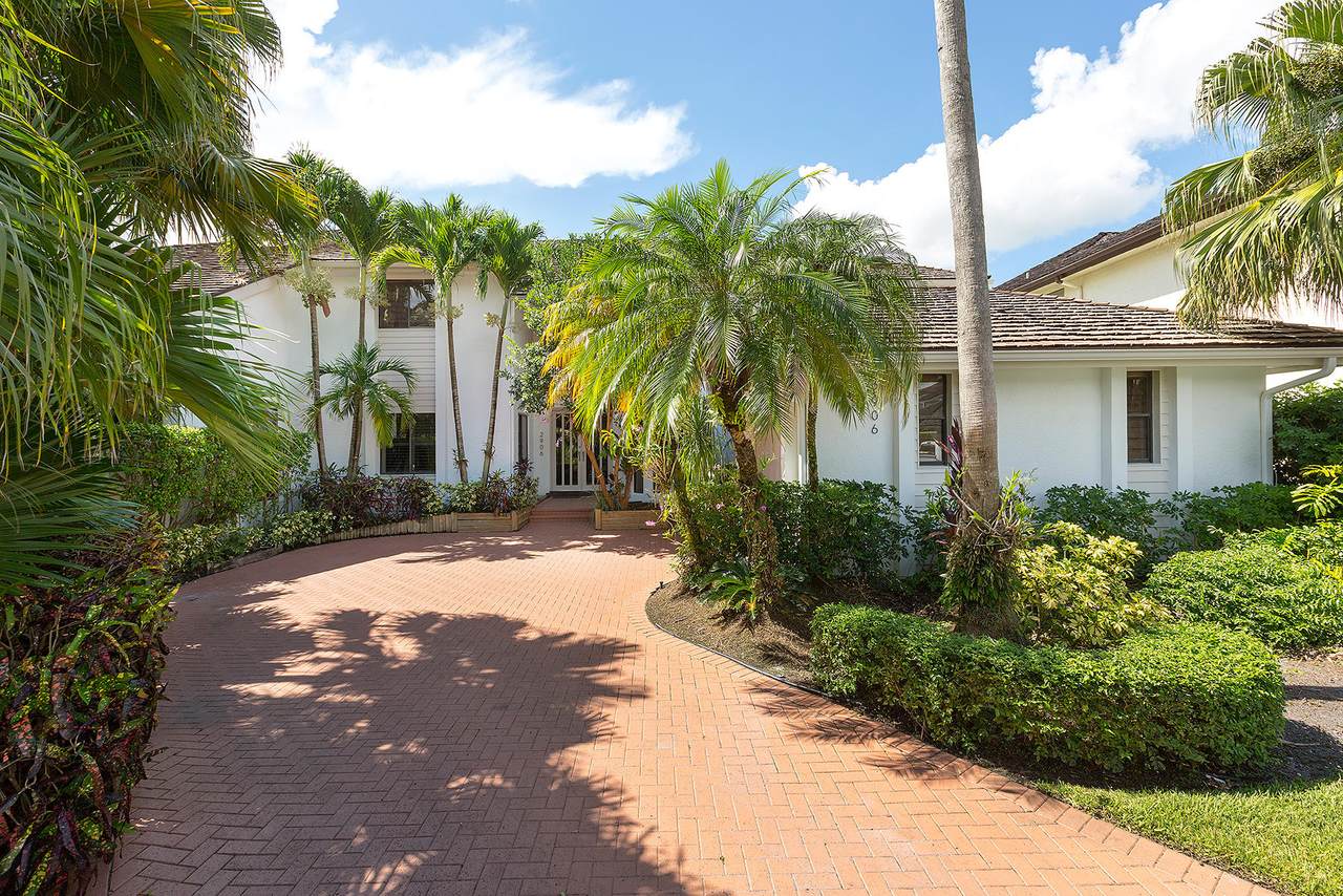 2906 Polo Island Drive - Photo 1